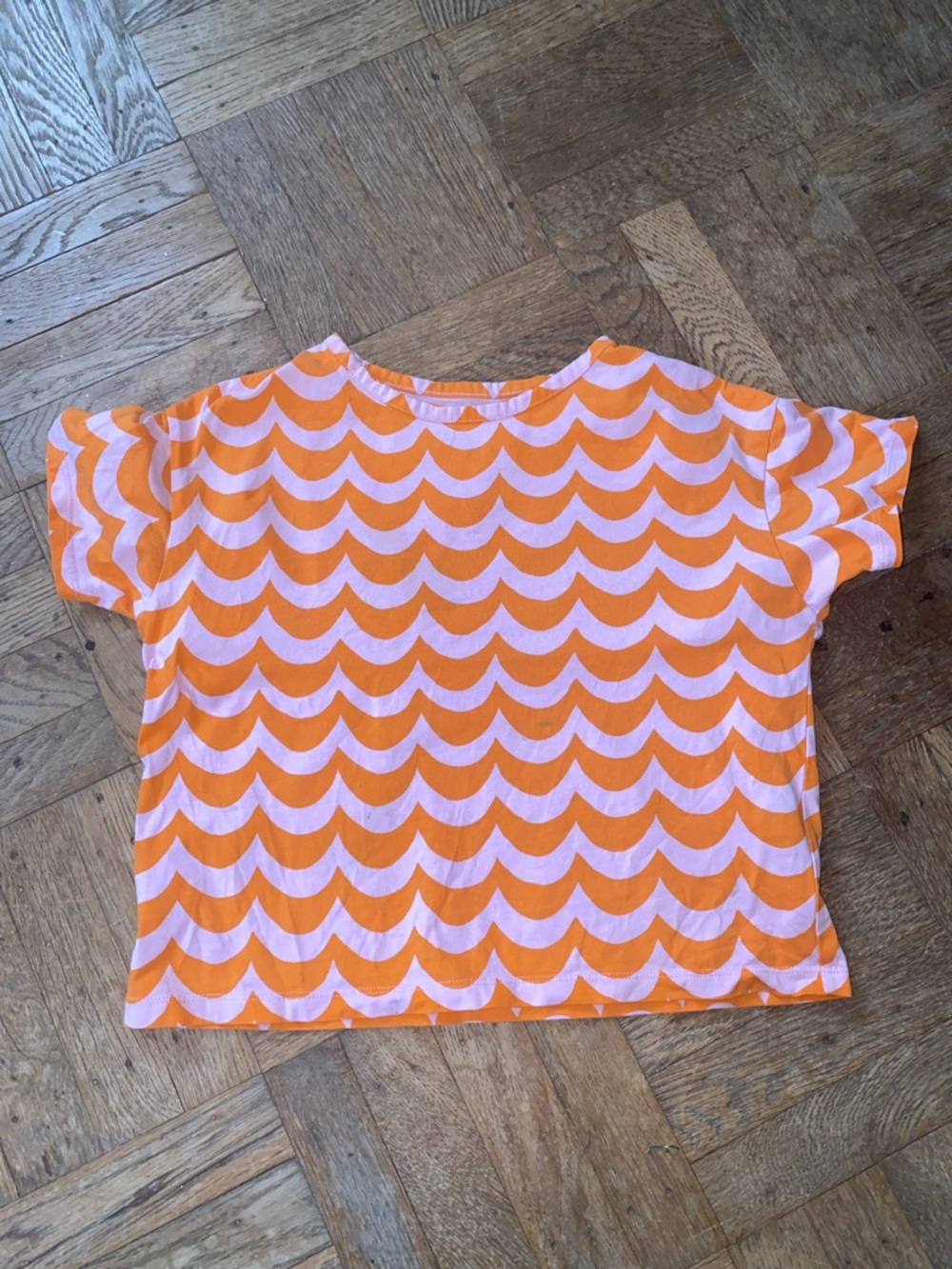 Marimekko uniqlo t shirt crop top size 7-8
